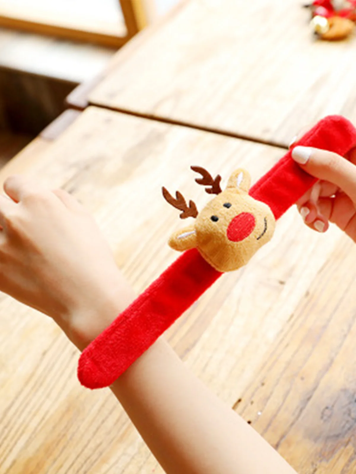 Weihnachten Dekorationen, Weihnachten Armbänder, Kinder- Maskerade Requisiten, Weihnachten Streicheleinheiten, Armbanduhr