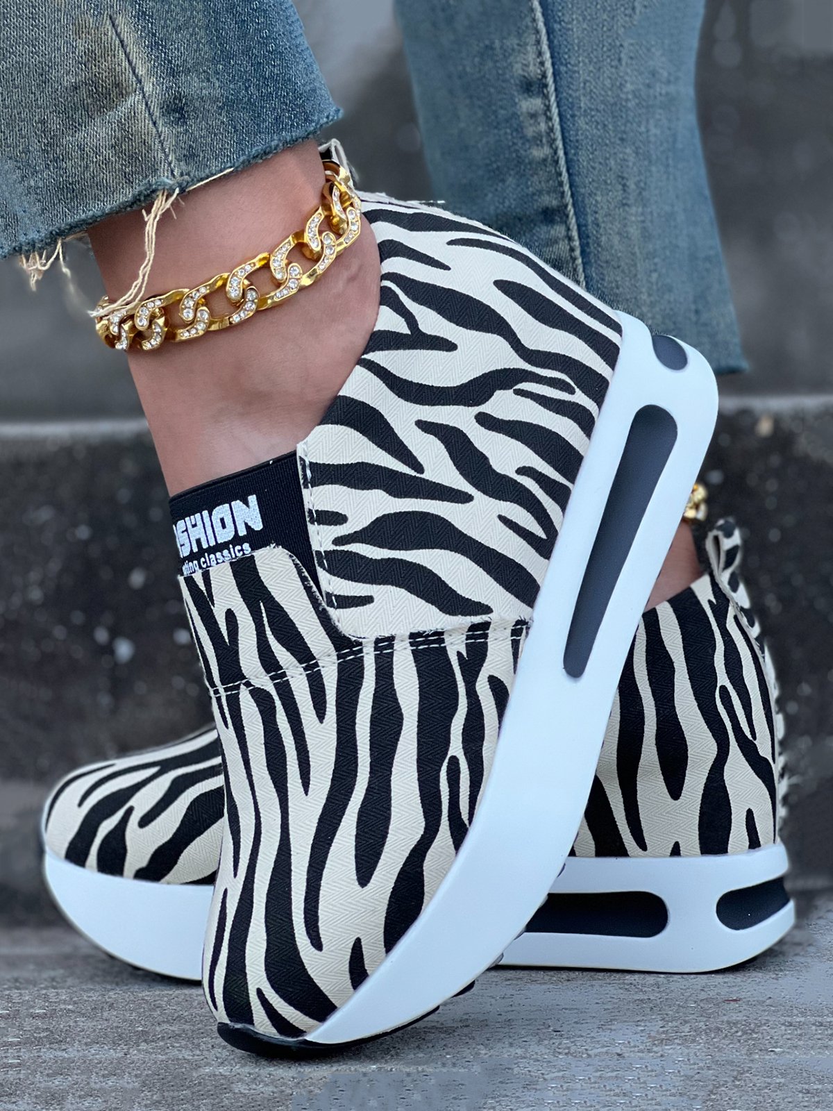 Lässig Zebra Print Slip On Versteckt Keil Sneakers
