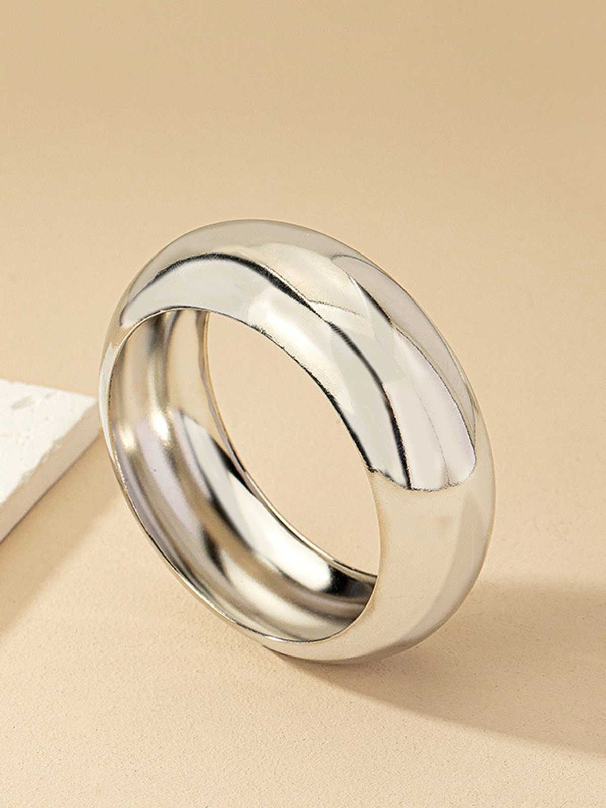 minimalistisch Metall Armreif
