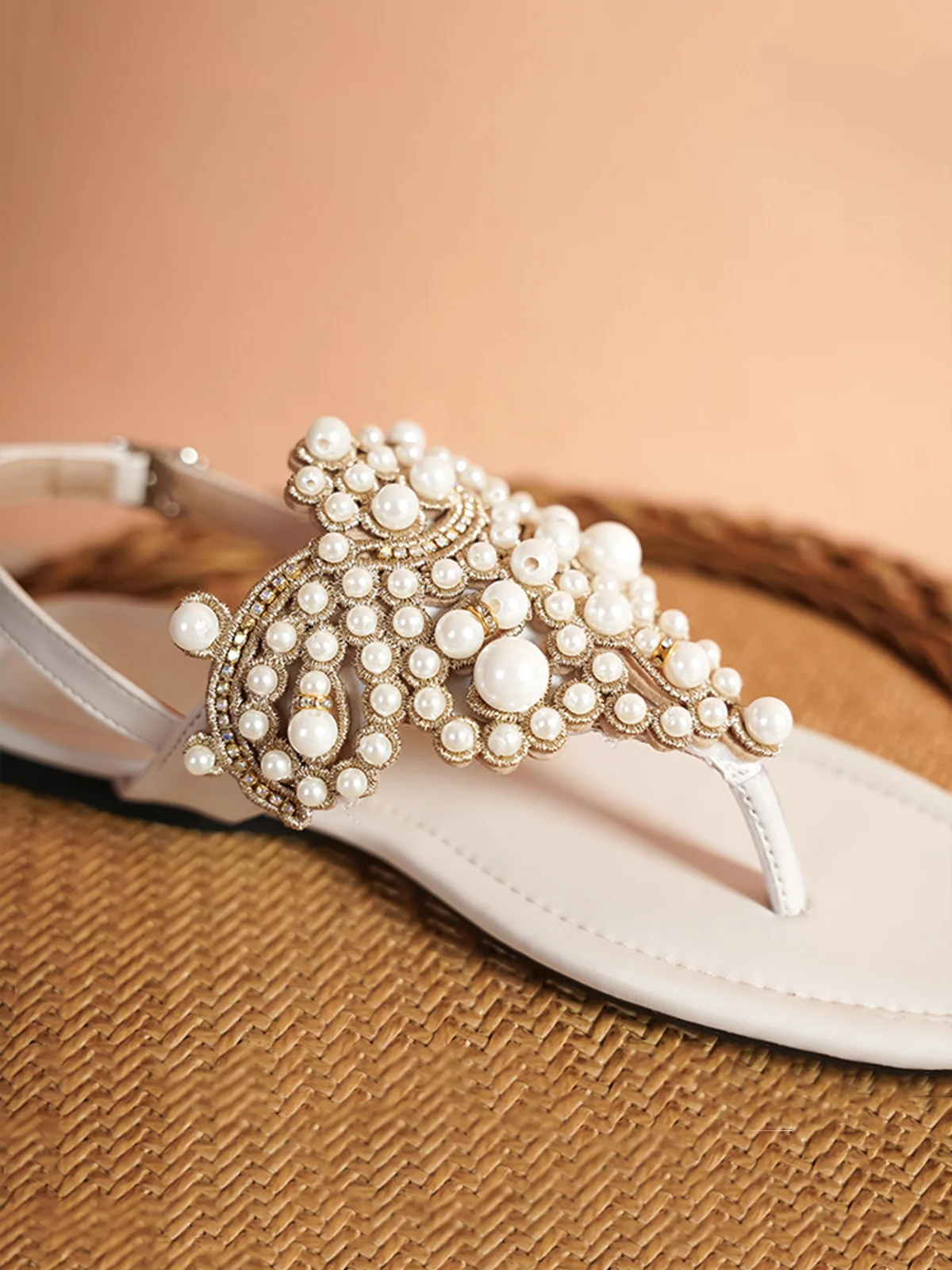 Elegant Nachgemachte Perle Verstellbare Schnalle Zehentrenner-Sandalen