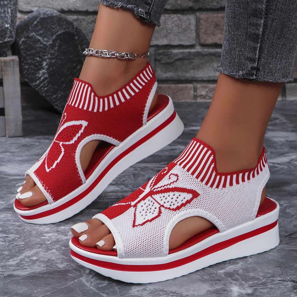 Damen Sommer Neu Freizeit Fliegend Gewebe Hohl Mesh Fisch Mund Strand Damen Sport Stil Pantolette