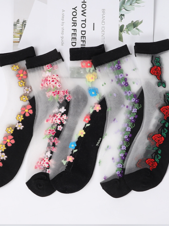 Heiß Verkauf Damen Mittel Tube Kristall Strümpfe Frühling und Sommer Dünn Bestickt Glas Seide Damen Strümpfe Im mittleren Alter und Alten Rutschfest Socken