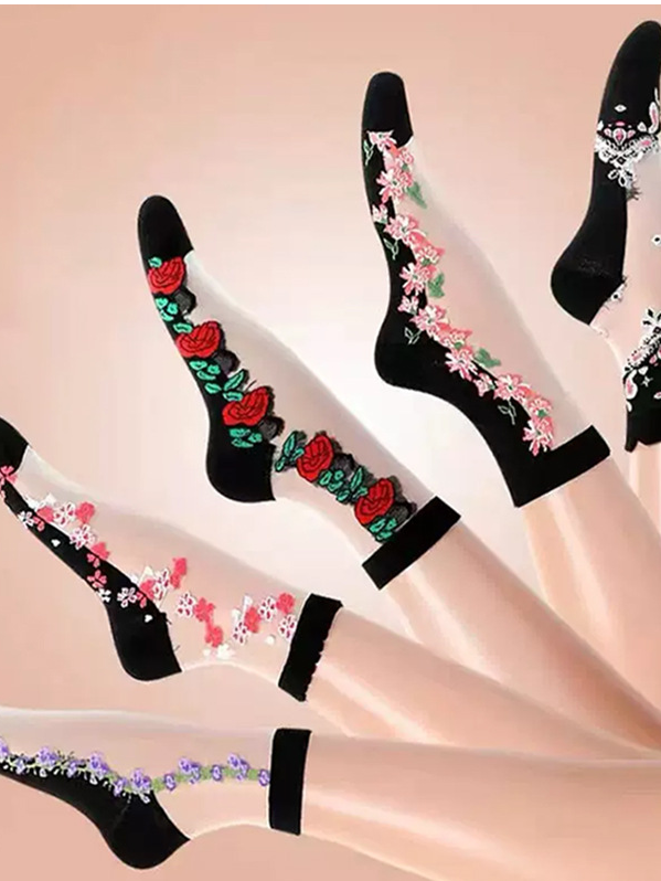 Heiß Verkauf Damen Mittel Tube Kristall Strümpfe Frühling und Sommer Dünn Bestickt Glas Seide Damen Strümpfe Im mittleren Alter und Alten Rutschfest Socken