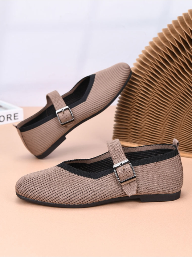 Heiß Verkauf Damen Atmungsaktiv Mesh Fliegend Gewebe Quadratisch Lässig Atmungsaktiv Licht Textil Futter Flach Schuhe