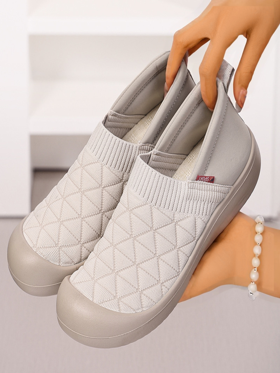 Alle Jahreszeiten Textil Unifarben Flach Flyknit Slip-On Bequem Flach Schuhe für Mütter Mit Weich Sohlen