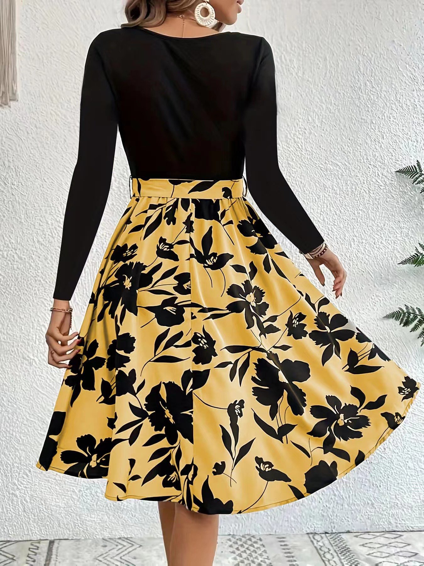 Damen Geblümt Langarm Frühling/Herbst Print Kleid Rundhals Täglich Retro Mini Tanktop A-Linien-Kleid