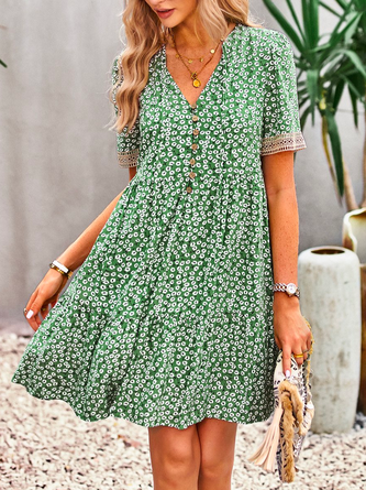 Urlaub Grün & Weiß Geblümt V-Ausschnitt Knopf Kleid