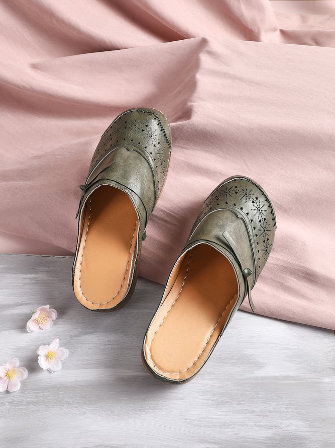 Verknotet Cut-Out Retro Birkenstocks