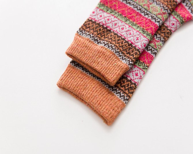 Rote Gestrickte Socken