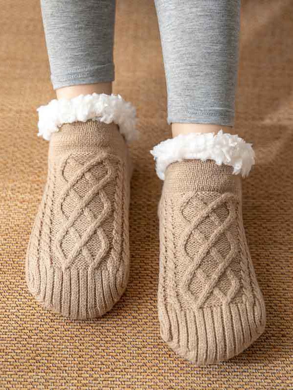 Freizeit Zuhause Korallenfarbe Vlies Twist Muster Socken für den Boden Haufen Socken Herbst Winter Warm Dick