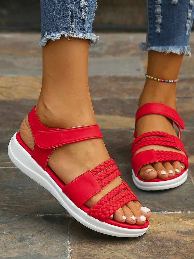 Lässig Geflochten Riemchensandalen Mit Klettverschluss