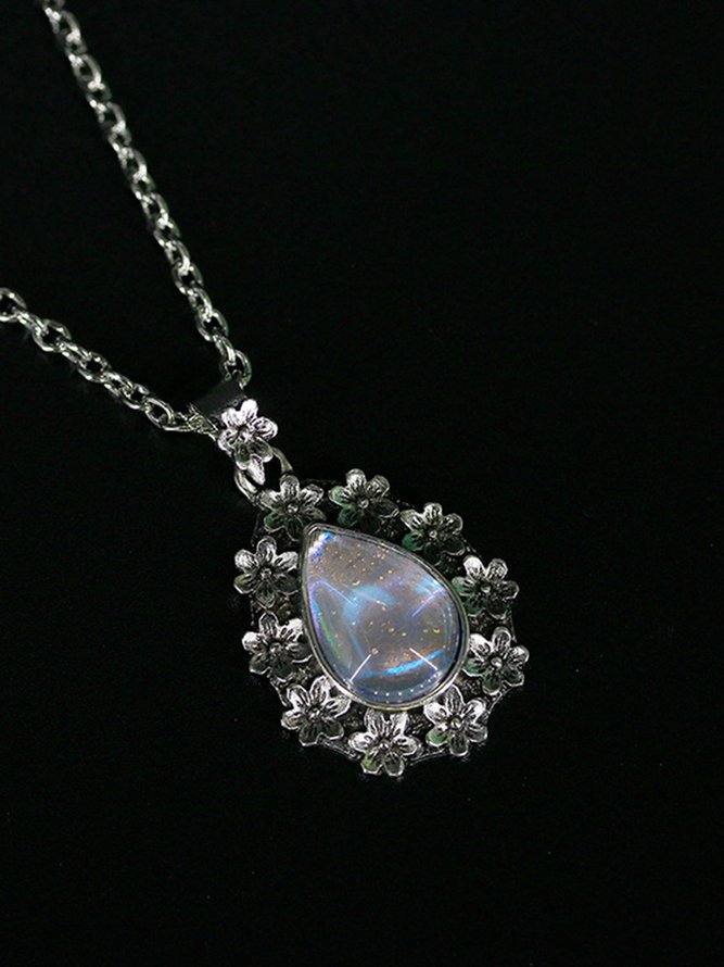 Retro Blume Faux Mondstein Pendant Halskette