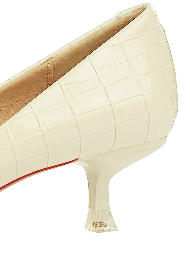 Kette Kätzchen-Ferse Lackleder Pumps