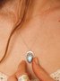 Ethnisch Retro Mondstein Opal getragen Halskette